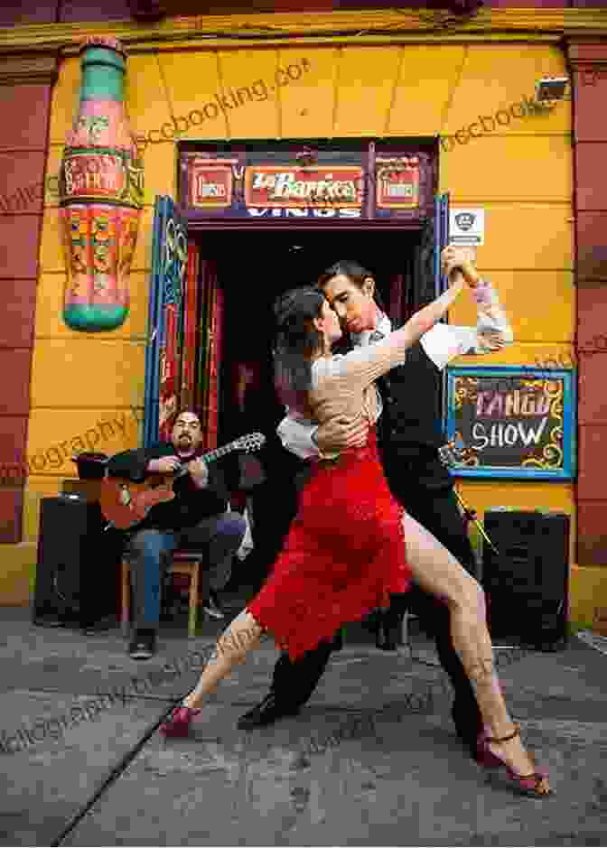 Traditional Tango Dancers Performing In A Buenos Aires Street Insight Guides Explore Buenos Aires (Travel Guide EBook)